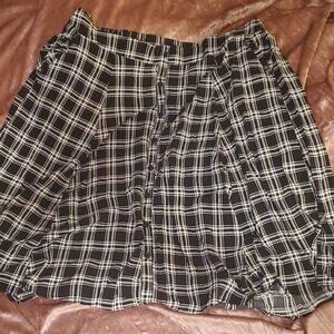 Torrid Black and White Plaid Midi Skirt * Pockets*